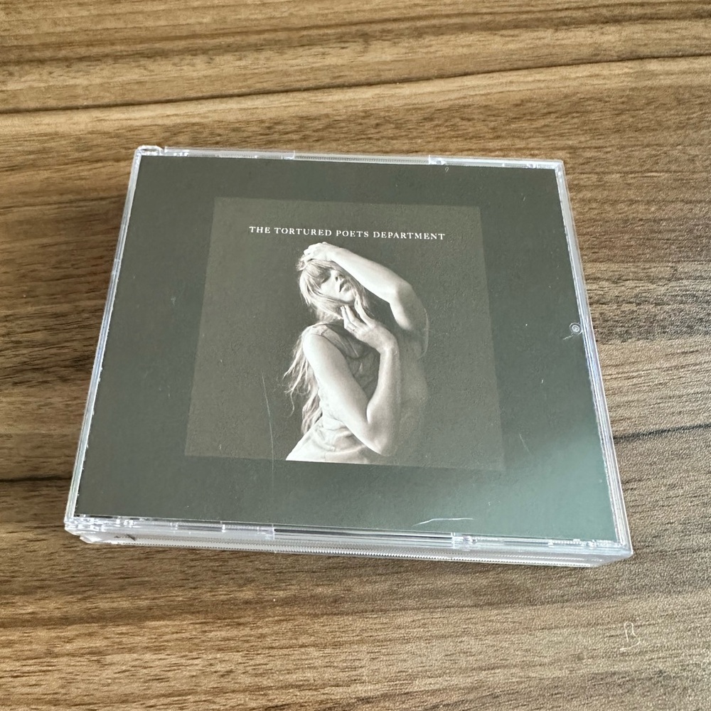 Black Dog TTPD Version Taylor Swift CD